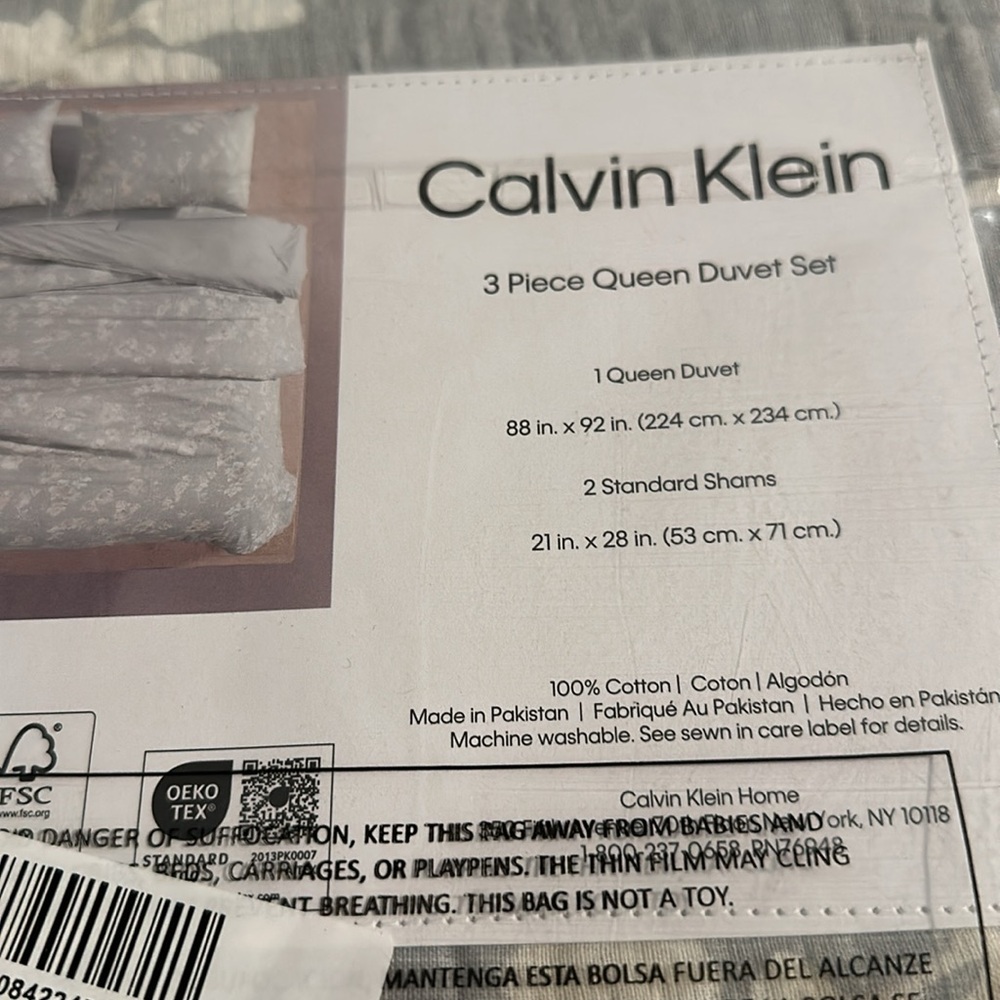 Calvin Klein Eternity Floral Cotton Reversible Duvet Set Queen - Picture 5 of 6